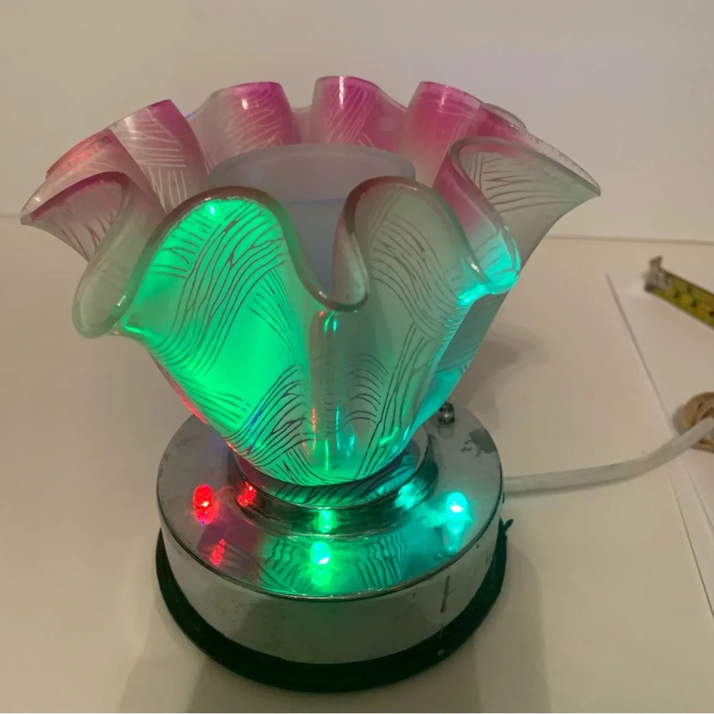 Design Decorative flower shape mini Lamp.